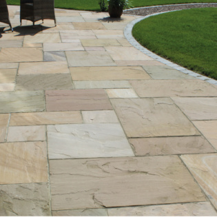 Transform your patio with elegant stone pavers featuring a chiseled finish, enhancing durability and adding rustic charm to your outdoor space.